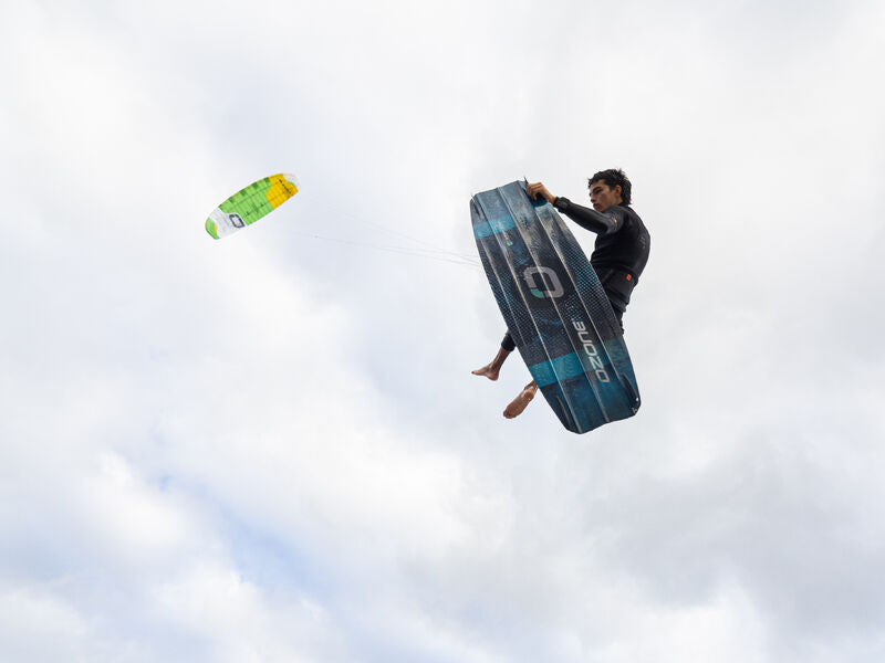 TORQUE V4 TWINTIP OZONE