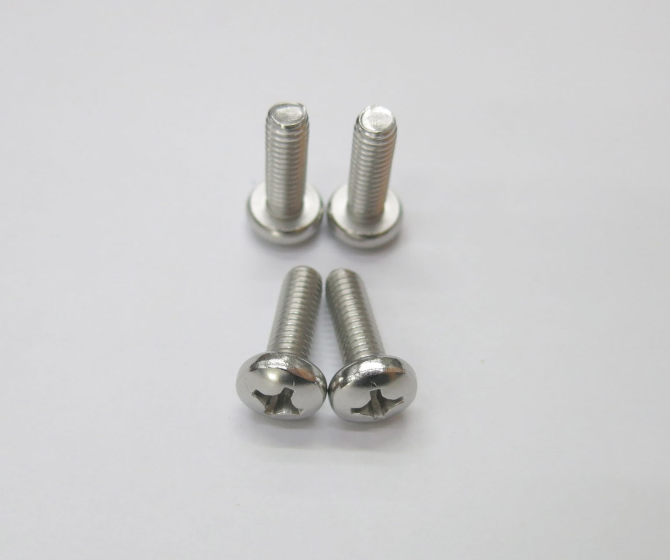 Tornillos para PADS y Straps Ozone