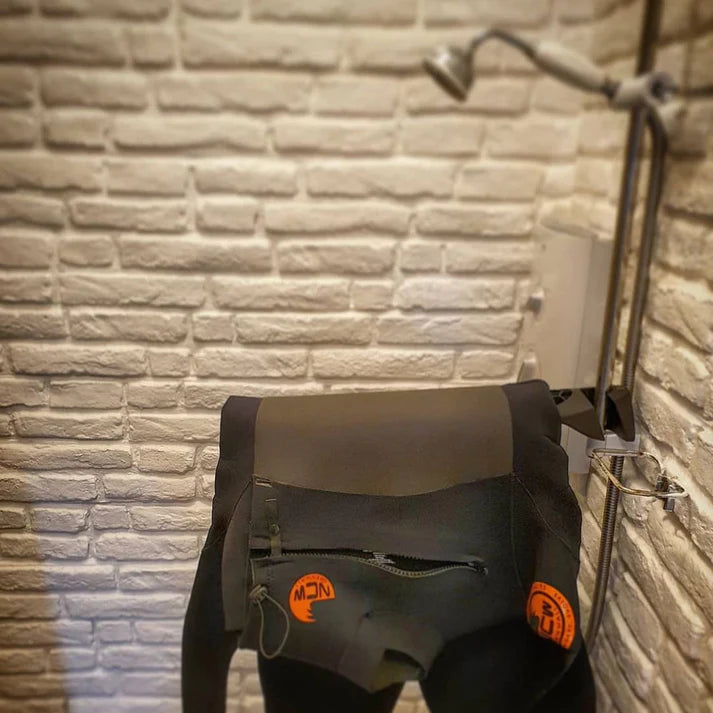 EXIT KIT COLGADOR DE NEOPRENO Y ACCESORIOS